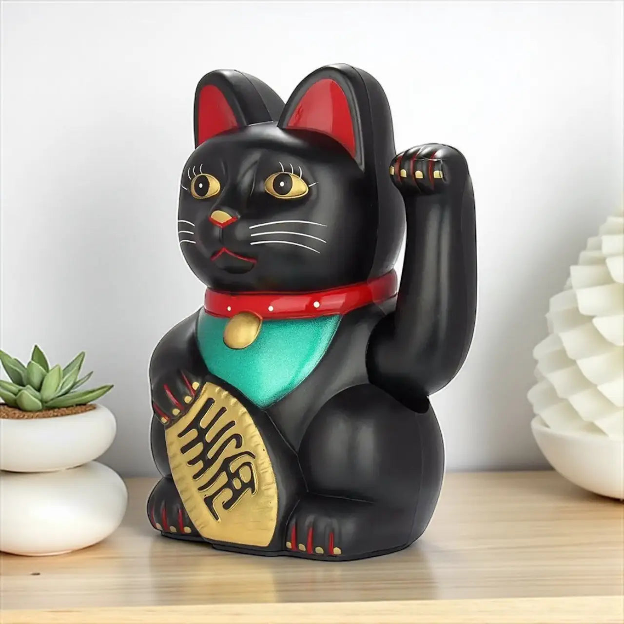 Figurines maneki neko chat noir porte bonheur de Maillot-Bonsaï - La boutique Figurines maneki neko chat noir porte bonheur de Maillot-Bonsaï - La boutique